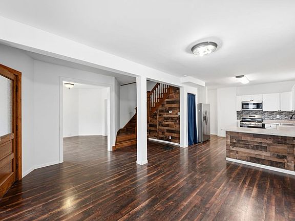 3rd image of 1202 Washington St