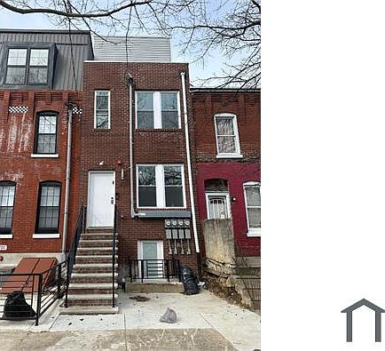 1st image of 812 N Holly St #A