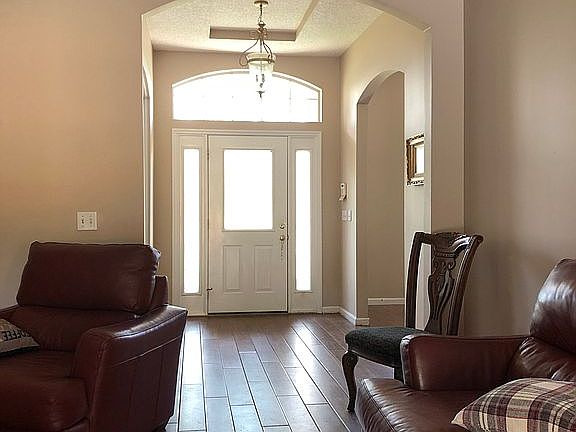 5th image of 1039 Chandler Oaks Dr