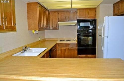 4th image of 8900 NE 36th St APT 9