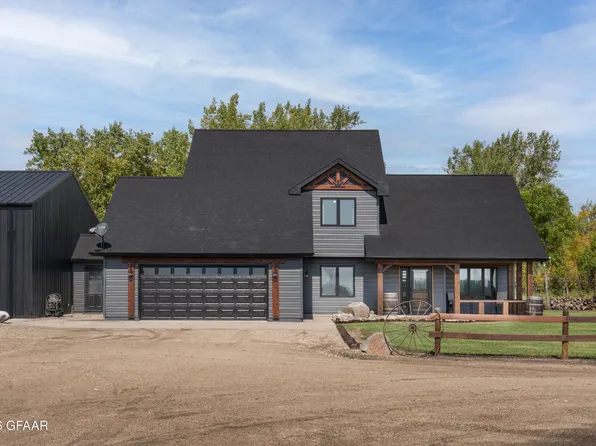 635 20th St NE, Thompson, ND 58278