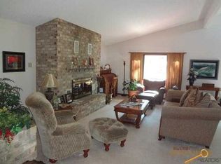 6801 Ridgeview Ct, Black Hawk, SD 57718