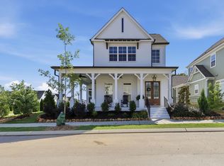 1757 Farmstead Dr, Hixson, TN 37343