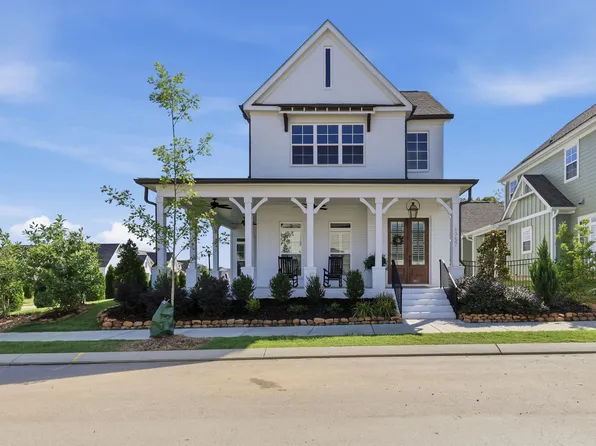 1757 Farmstead Dr, Hixson, TN 37343