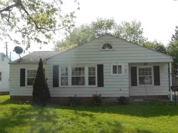 1210 Orchard Heights Dr, Mayfield Heights, OH 44124