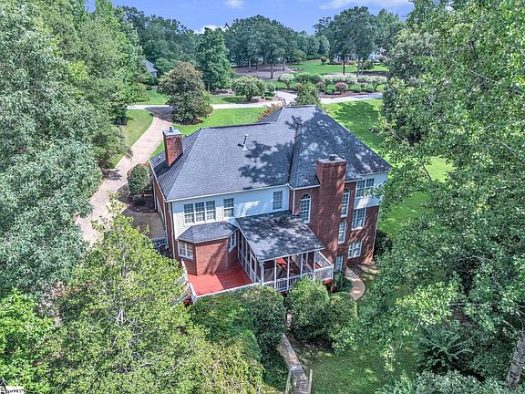 3rd image of 401 Rivercrest Dr