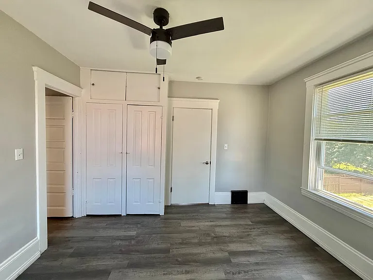 4711 Behrwald Ave #UP — Photo 12
