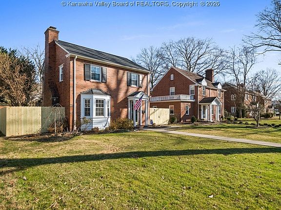 3rd image of 4106 Staunton Ave SE
