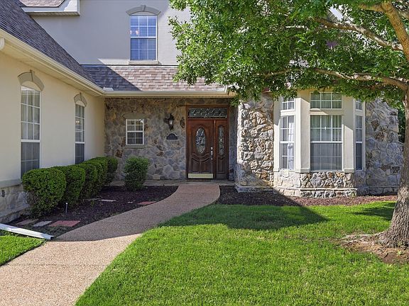 2nd image of 103 Woodland Dr