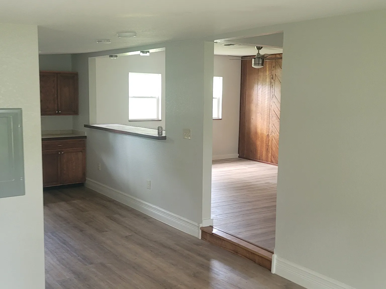 Gray house — Photo 2