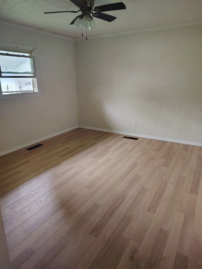 2 bedroom newly renovated — Photo 3