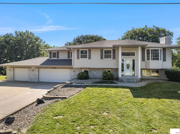 12508 N 40th St, Omaha, NE 68112