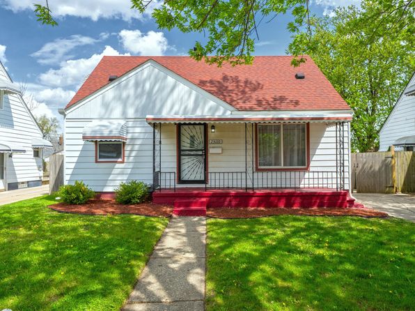 25110 Cole St, Roseville, MI 48066