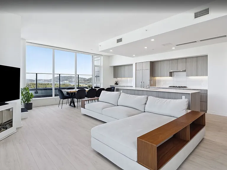1401 Hunter St #7 — Photo 10