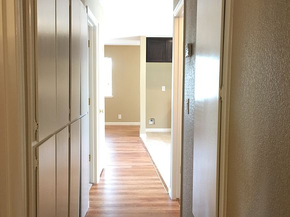 4th image of 352 Yampa Cir