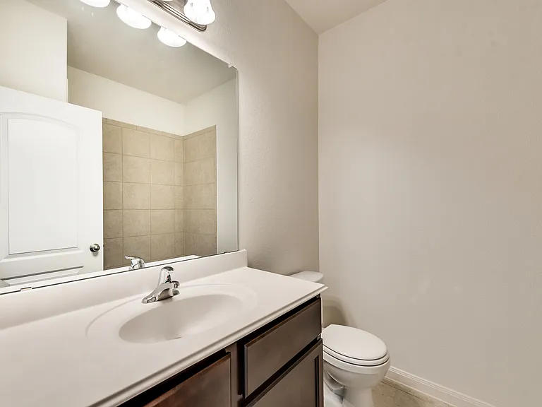 905 Summer Stream Rd — Photo 5