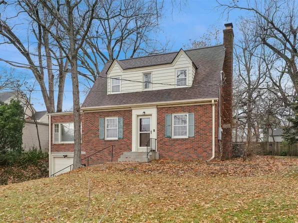 317 SW 42nd St, Des Moines, IA 50312