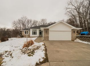 21851 Hambsch Ln, Glenwood, IA 51534