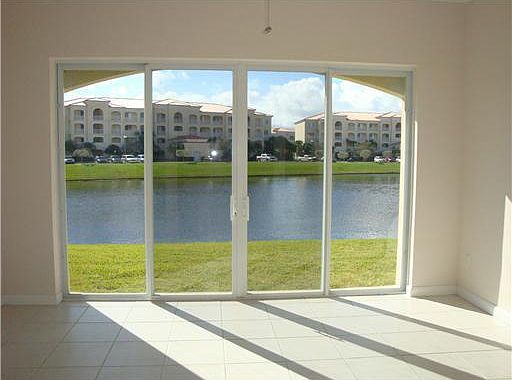 1st image of 2 Harbour Isle Dr #105