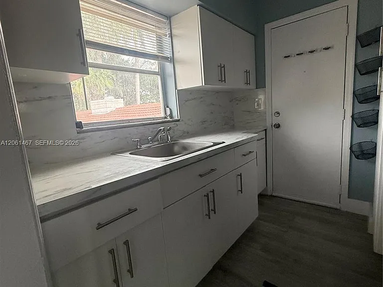 1730 Marseille Dr #3 — Photo 4