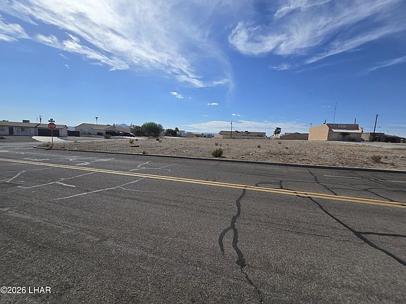 4th image of 2449 Anita Ave