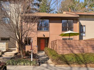 11750 Indian Ridge Rd, Reston, VA 20191