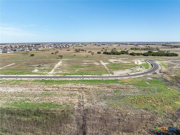 5th image of 15175 Planeview Dr