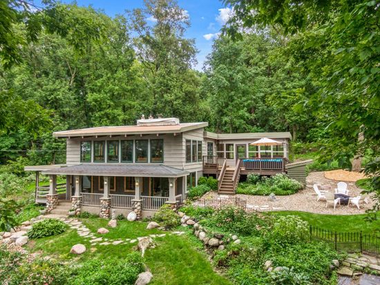 1330 Wachtler Ave, Mendota Heights, MN 55118