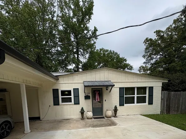 219 Pinecrest Dr, Ruston, LA 71270