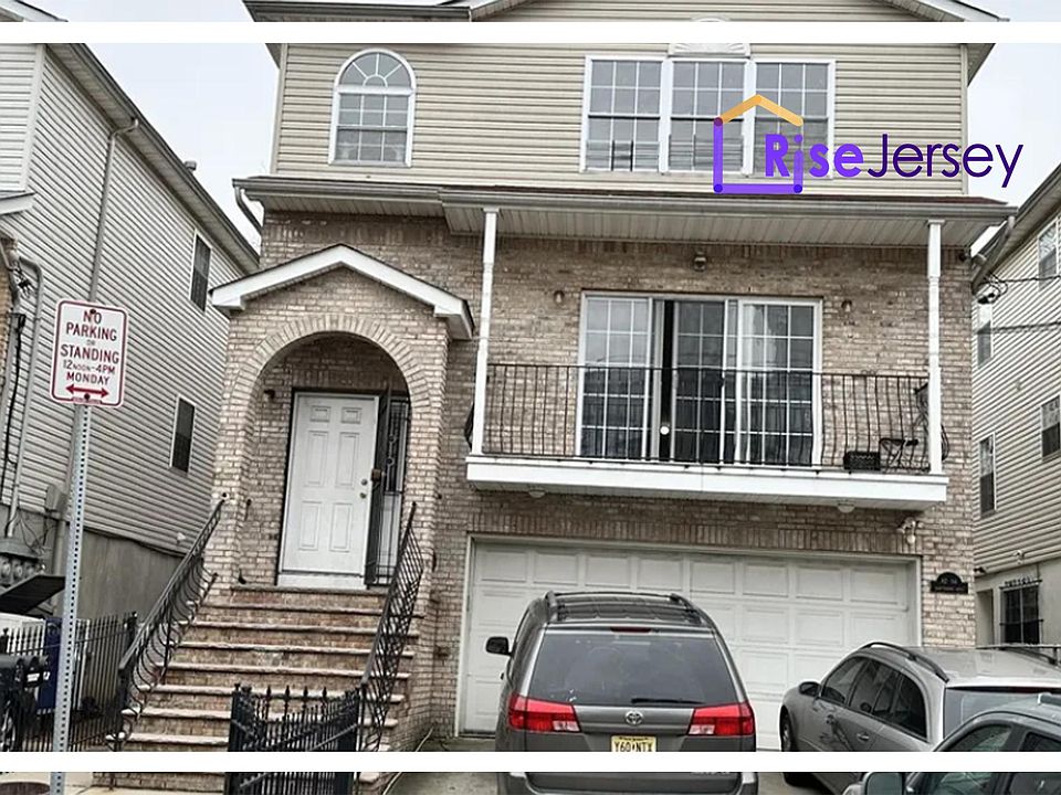 1st image of 82 Hawthorne Ave