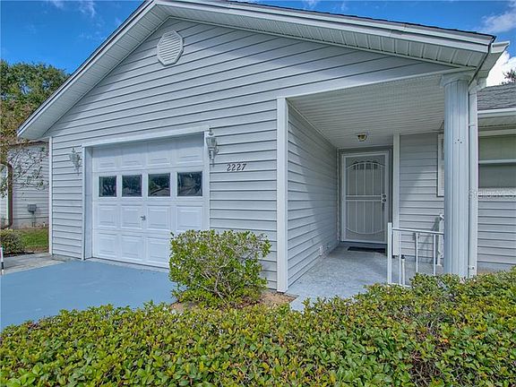 5th image of 2227 Orkney Dr