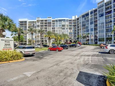1000 Parkview Dr APT 905, Hallandale, FL, 33009