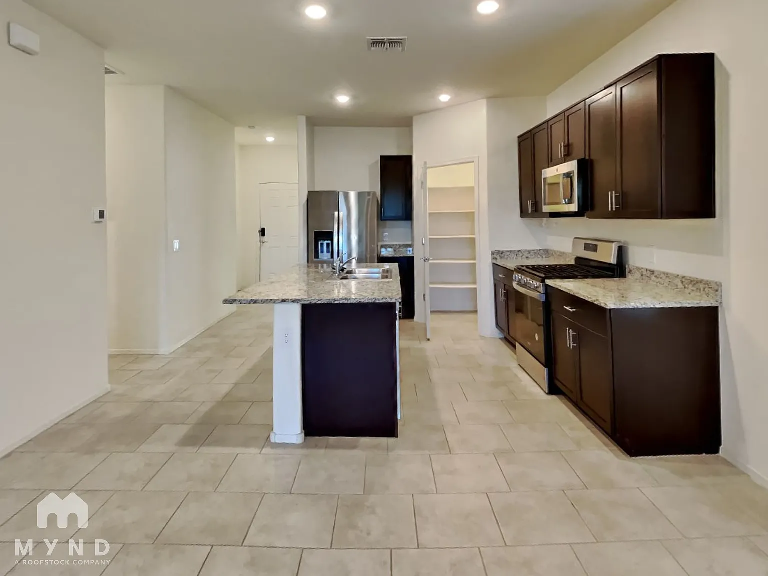 4 bed, 2.0 bath, 1536 sqft, $1,895 — Photo 3