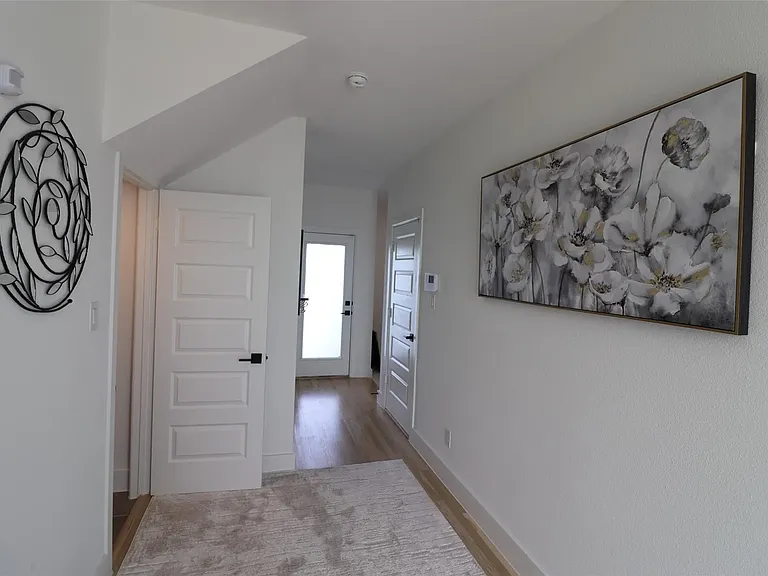 1205 Marc Pl — Photo 30