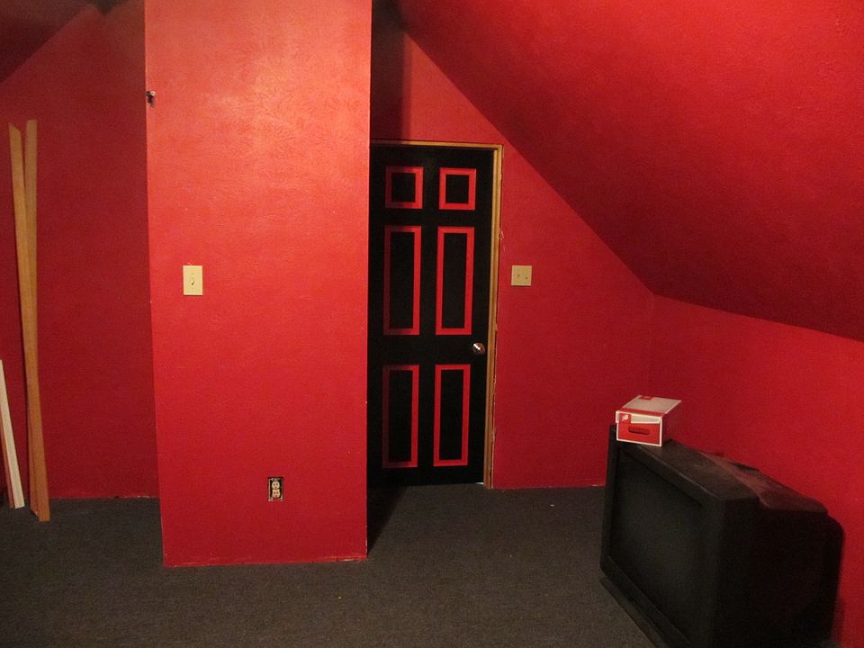 Upstairs Bedroom