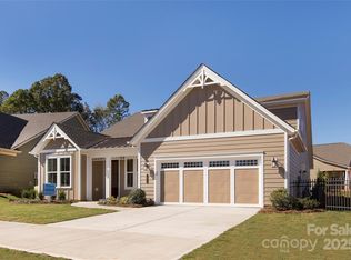 8949 Silver Springs Ct, Charlotte, NC 28215