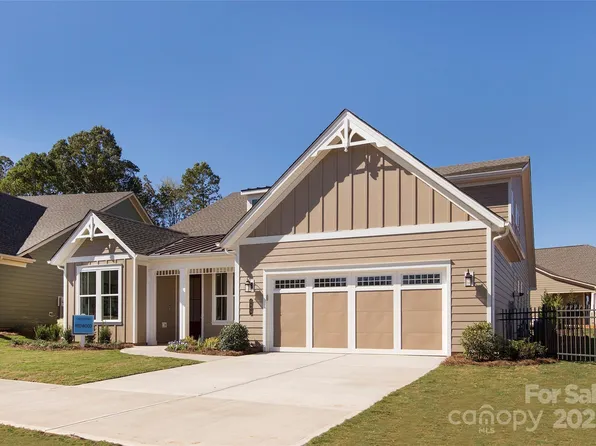 8949 Silver Springs Ct, Charlotte, NC 28215