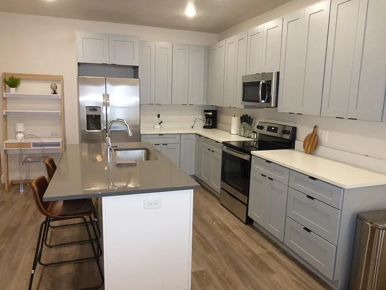 606 W North Temple St #204 — Photo 2