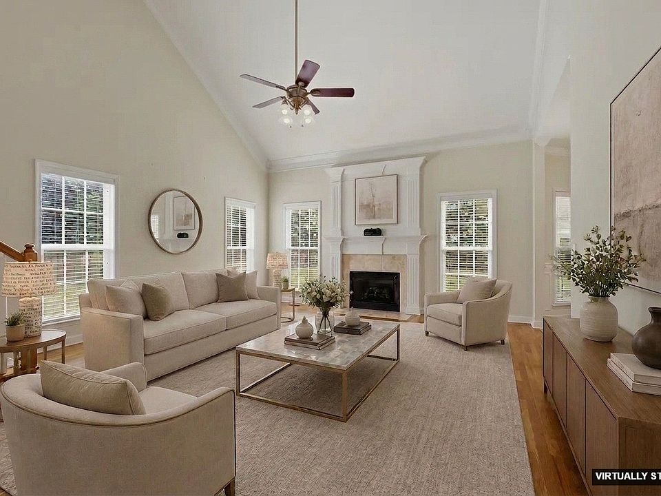 1st image of 1939 Cliffview Ct