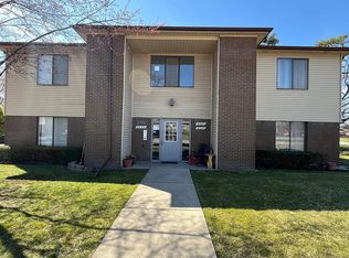 4652 E Ten Mile Rd, Warren, MI 48091