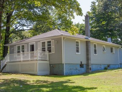 32 Mountain Rd, Hopatcong, NJ, 07843