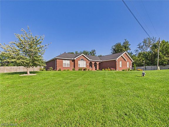 3rd image of 582 Homewood Rd