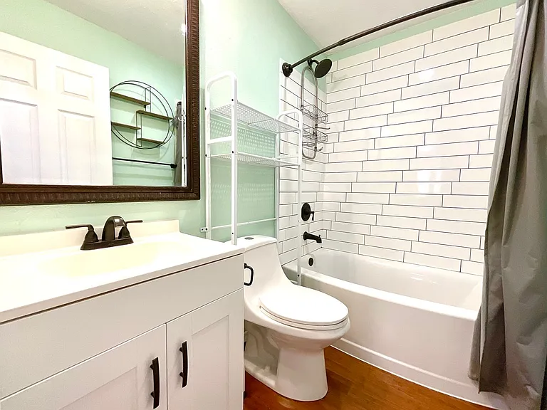 10215 Athens Fld — Photo 32