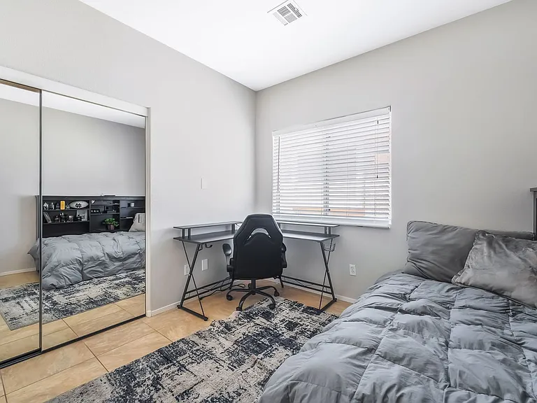 2691 Wind Spinner St — Photo 29