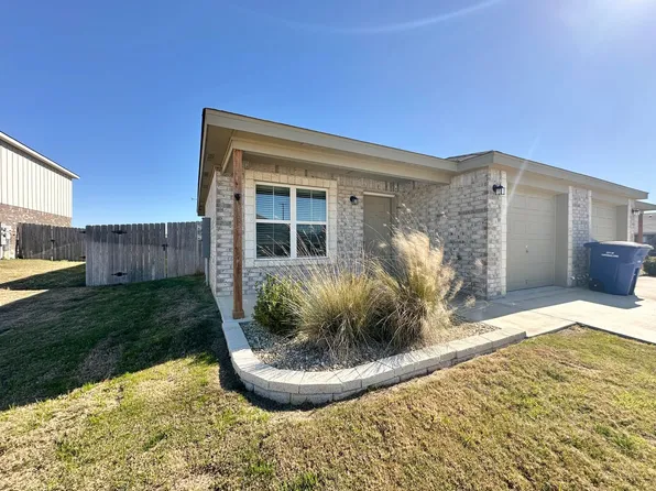 1712 Castroville Trl, Copperas Cove, TX 76522