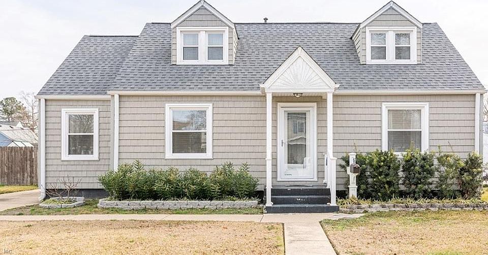 1st image of 8134 Foxdale Dr