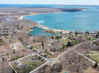 101 S Ferry Rd, Shelter Island, NY 11964