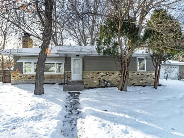9140 Penn Ave S, Bloomington, MN 55431