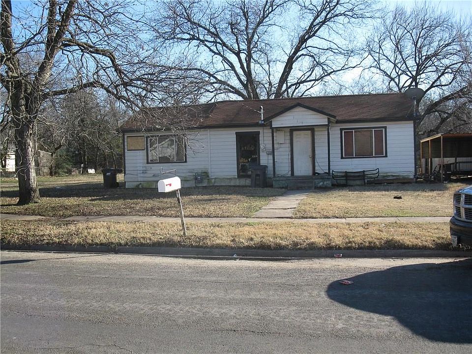 1st image of 117 E College Ave