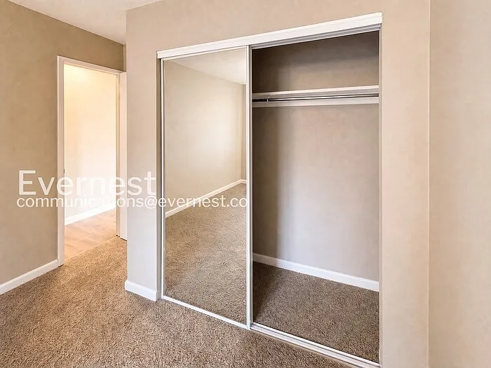 1243 N Washington St #402 — Photo 16